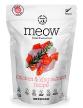 Load image into Gallery viewer, New Zealand Natural MEOW CAT Food Freeze Dried - Chicken &amp; Salmon
