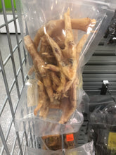 Load image into Gallery viewer, Chicken Feet **Dehydrated PET CANDY Treat
